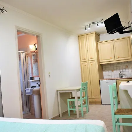 Guest house Avra Milos Zefiria