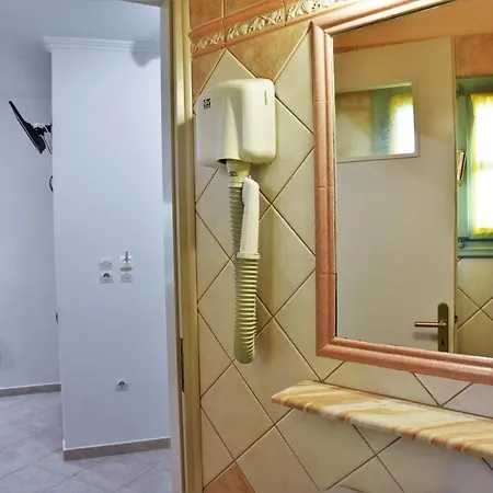 Avra Milos Maison d'hôtes 4*