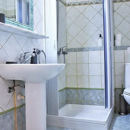 Guest house Avra Milos