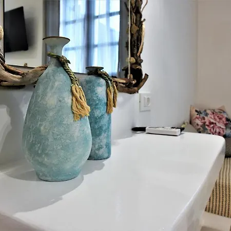 Guest house Avra Milos