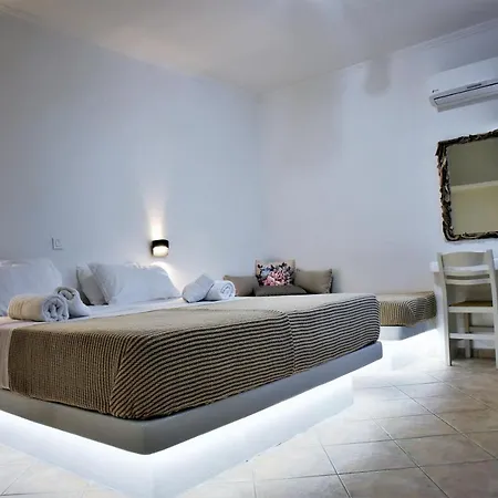 Avra Milos 4*