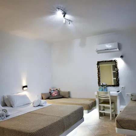 Avra Milos Guest house Zefiria