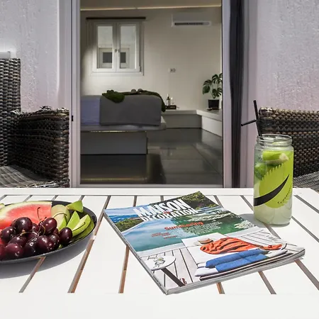 Avra Milos Guest house