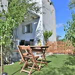 Avra Milos Guest house 4*