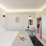 Avra Milos Guest house Zefiria