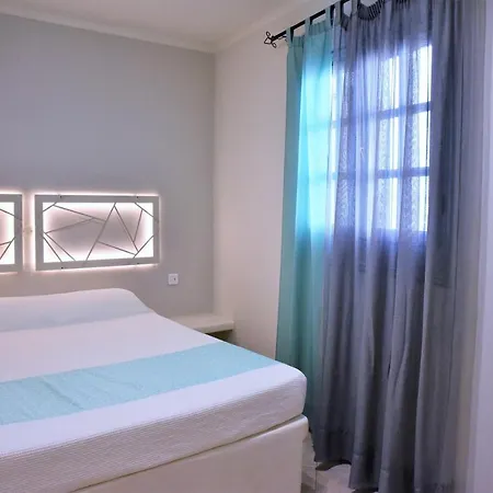 Avra Milos 4* Zefiría