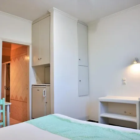 Avra Milos Ζεφυρία