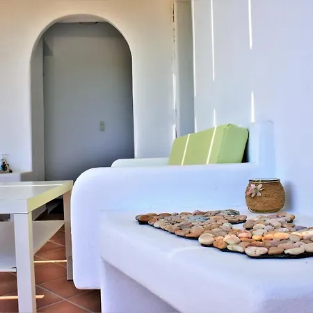 Guest house Avra Milos
