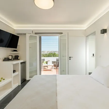 Avra Milos Ζεφυρία