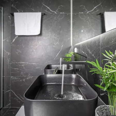 Πανσιόν Avra Milos