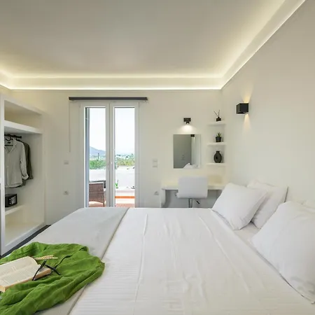 Avra Milos 招待所 4*