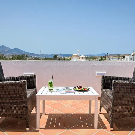 Guest house Avra Milos 2*