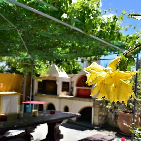 Avra Milos Ζεφυρία