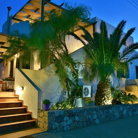 Avra Milos Guest house