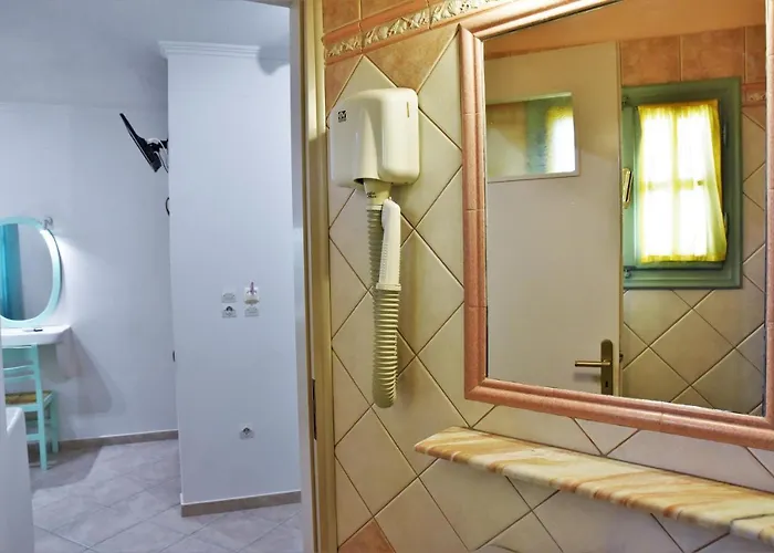 Avra Milos Gasthuis 4*