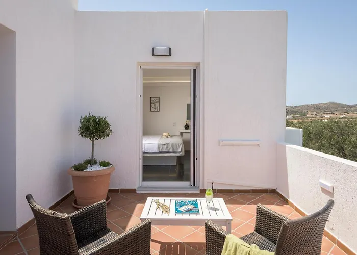 Avra Milos 4* Zefiría